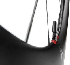 DT Swiss | Continental WTS Wielsysteem - ARC 1100 DICUT 65 Achterwiel + GP 5000 S Vouwband - 28