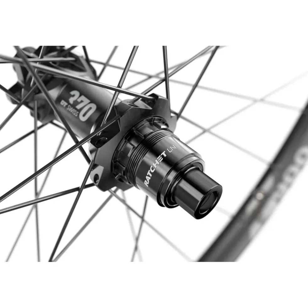 DT Swiss E 1900 SPLINE Achterwiel - 27.5" | 30mm | Clincher | Centerlock - 12x142mm - zwart