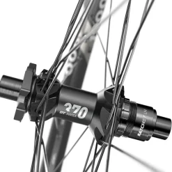 Wielen En Wielsets < DT Swiss E 1900 SPLINE Achterwiel - 29" | 30mm | Clincher | Centerlock - 12x148mm Boost - zwart