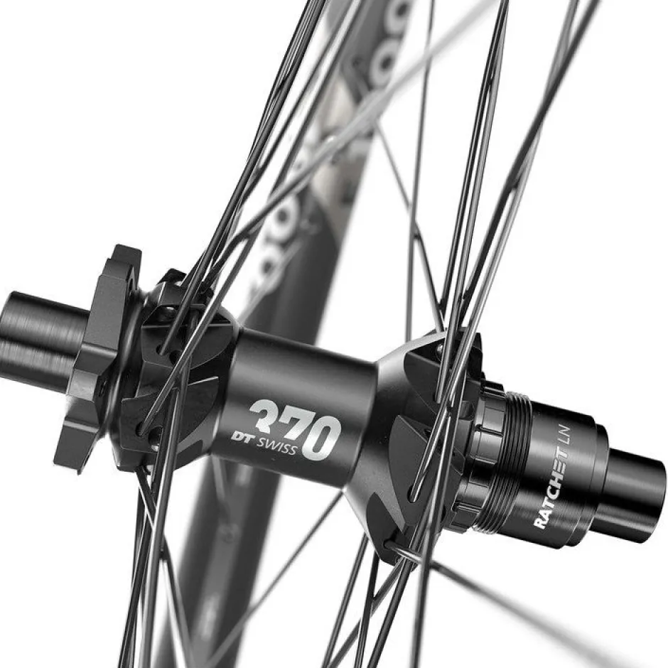 Wielen En Wielsets < DT Swiss E 1900 SPLINE Achterwiel - 29" | 30mm | Clincher | Centerlock - 12x148mm Boost - zwart
