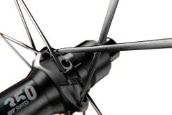 Wielen En Wielsets < DT Swiss GR 1600 SPLINE 25 Achterwiel - 28" | Clincher | Centerlock - 12x142mm - 350 Road - HG-L