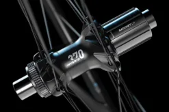 DT Swiss HG 1800 SPLINE DB 25 Wielset - 28" | Clincher | Centerlock - 12x100mm | 12x142mm - SRAM XDR