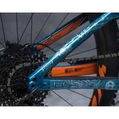 Stickers < Dyedbro Beschermfolie voor het Frame - Fluor - white gloss