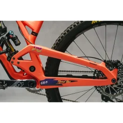 Stickers < Dyedbro Beschermfolie voor het Frame - DB650 - purple matte