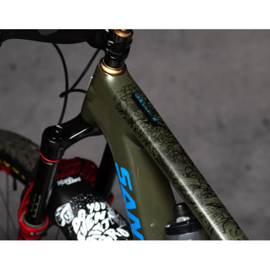 Stickers < Dyedbro Frame Protection Kit EWS Stormstatic - black matte