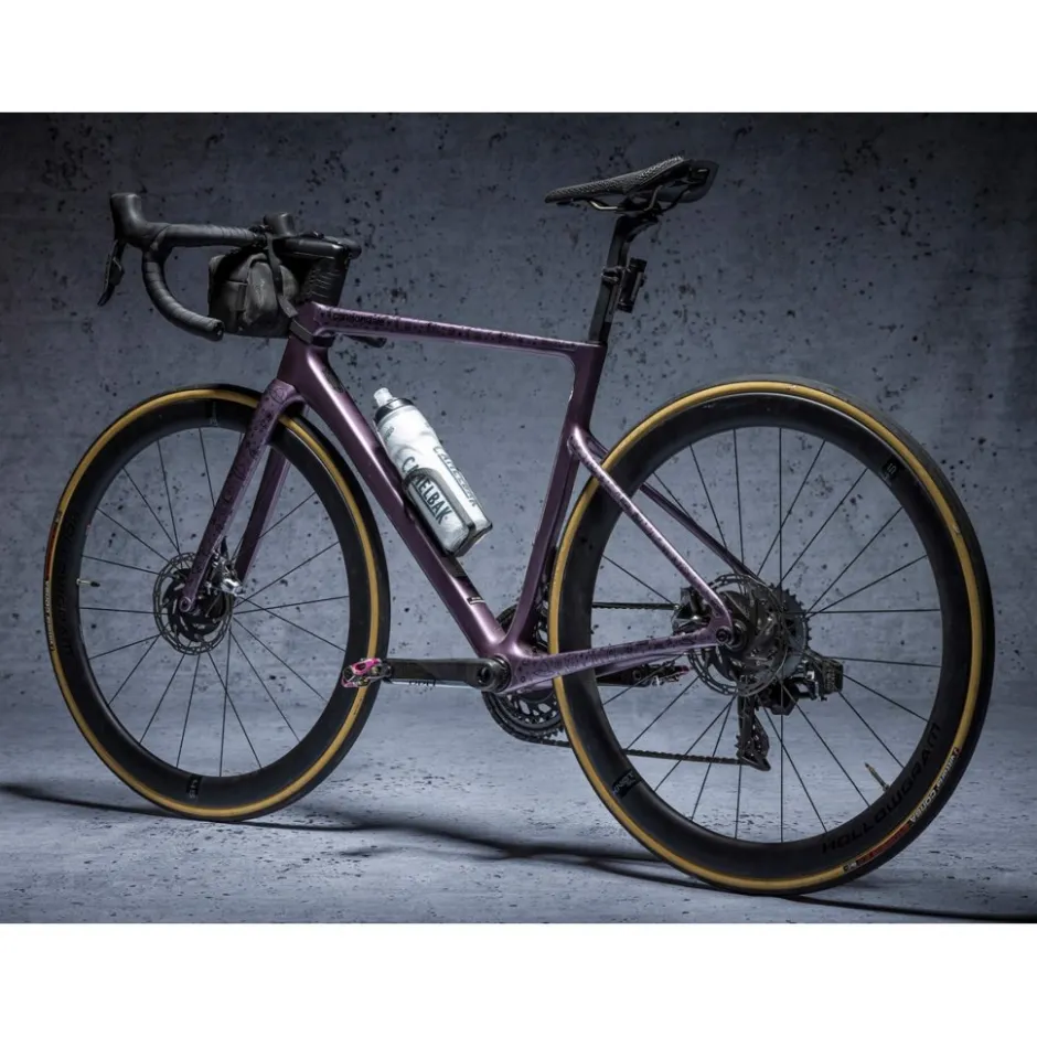 Stickers < Dyedbro Gravel Frame Protection Kit SPACE TRIP - black matte