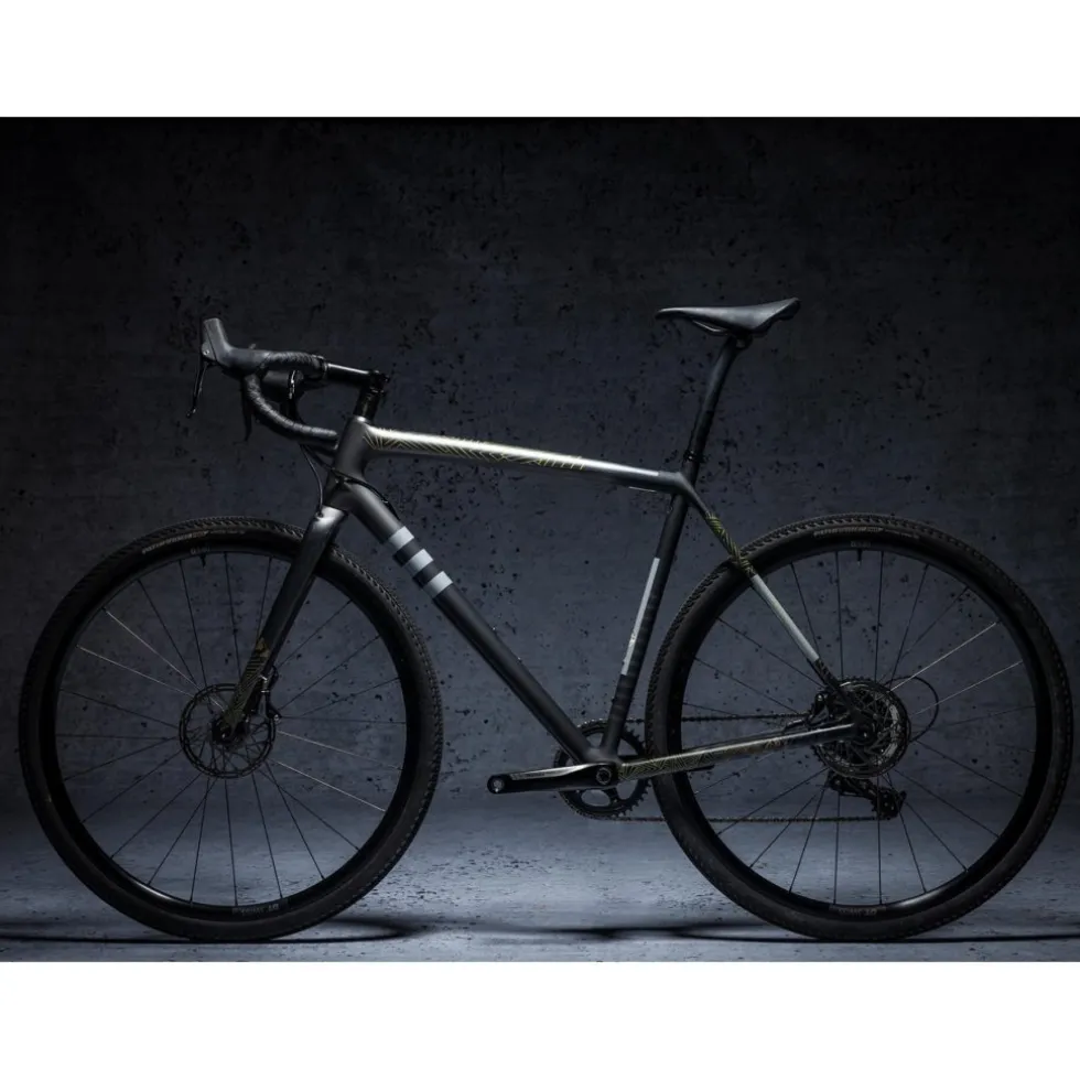 DYEDBRO Stay Free Gravel Beschermfolie voor het Frame - color matte