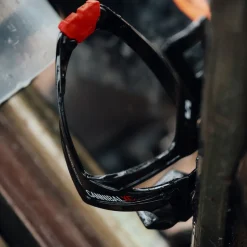Bidonhouders < Elite Cannibal XC Bio Based Fleshouder - black glossy / red print