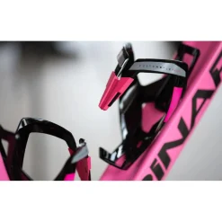 Elite Custom Race Plus Bottle Cage - black glossy/white graphic