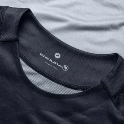Mtb-Shirts < Endura Core Printed Overhed et ange ouwen Heren - zwart