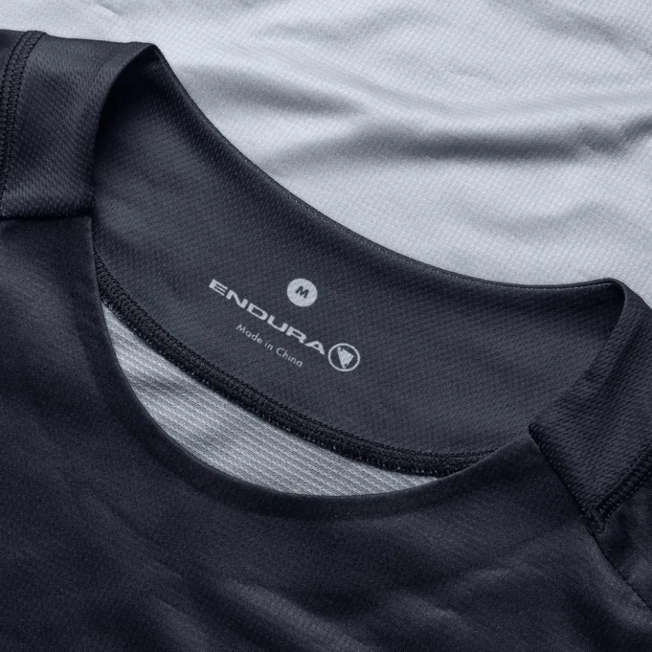 Mtb-Shirts < Endura Core Printed Overhed et ange ouwen Heren - zwart