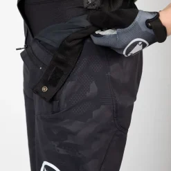 Endura MT500JR Burner Shorts Kinder - dark camouflage