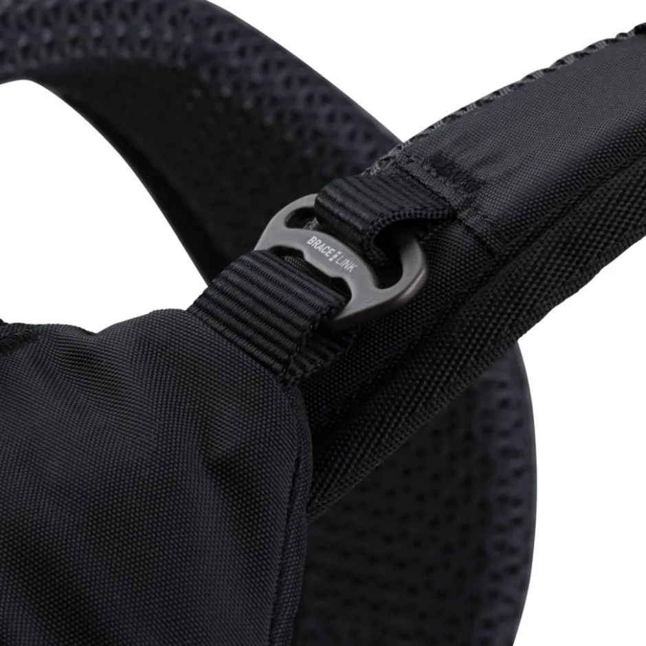 Drinkrugzakken < Evoc Explorer Pro 30L Rugzak - Zwart