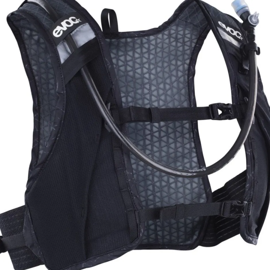 Drinkrugzakken|Rugzakken & Drinksystemen < Evoc Hydro Pro Ultra 1.5 Rugzak + 1.5L Drinkfles - Zwart