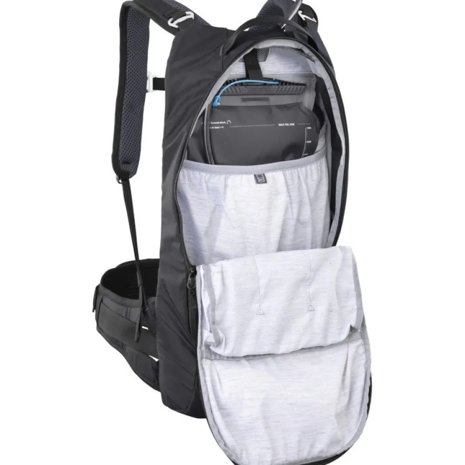 Drinkrugzakken < Evoc Trail Pro Blackline 10 Protector Rugzak - Zwart