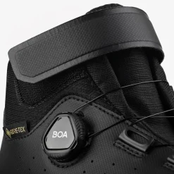 Winterschoenen|Winterschoenen < Fizik Tempo Artica GTX Winter Racefietsschoenen Unisex - Zwart / Zwart - B-Keus