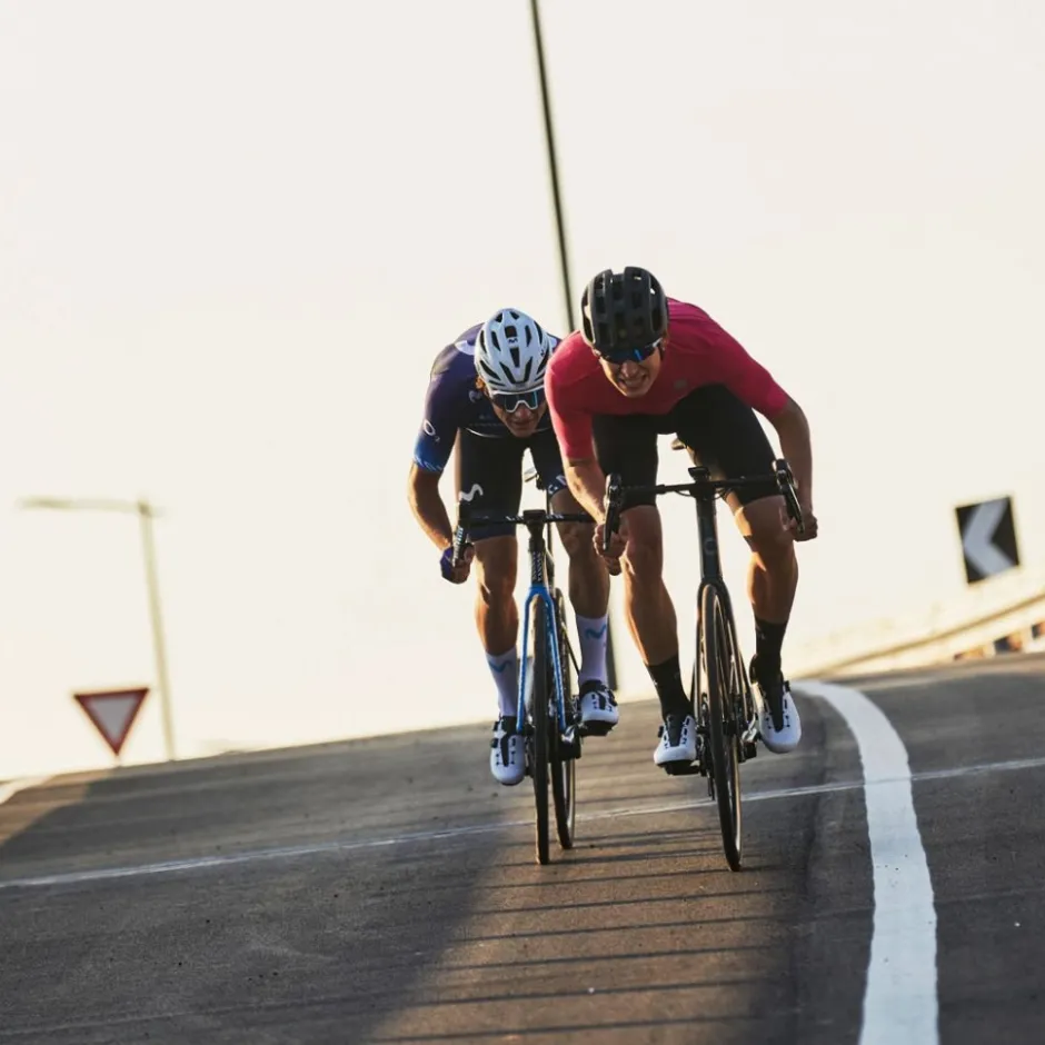 Klikschoenen|Wielrenschoenen < Fizik Vento Omna Racefietsschoenen Unisex - zwart/zwart