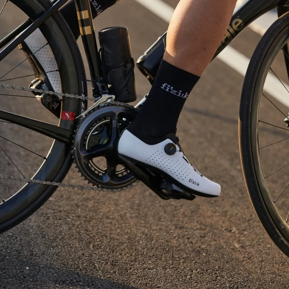 Klikschoenen|Wielrenschoenen < Fizik Vento Omna Racefietsschoenen Unisex - zwart/zwart