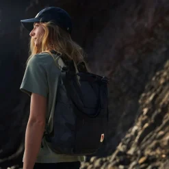 Mutsen|Mutsen < Fjällräven High Coast Lite Pet - dark navy