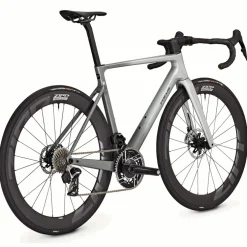 FOCUS IZALCO MAX 9.0 - Carbon Racefiets - 2025 - Silver Glossy / Dark Silver Glossy