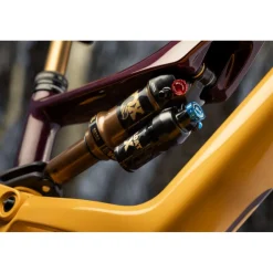 Schokdempers En Veren < FOX Factory FOX FLOAT X Demper - Factory | Air | EVOL LV | Metric | 2-Position - 185x55mm (Trunnion)