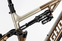 Ghost E-ASX ADVANCED HIGH - 29"/27,5" E-MTB - 2026 - brown bear / stone glossy