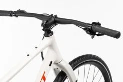 Ghost URBAN ASKET - Stadsfiets - 2026 - white / deep sea blue glossy