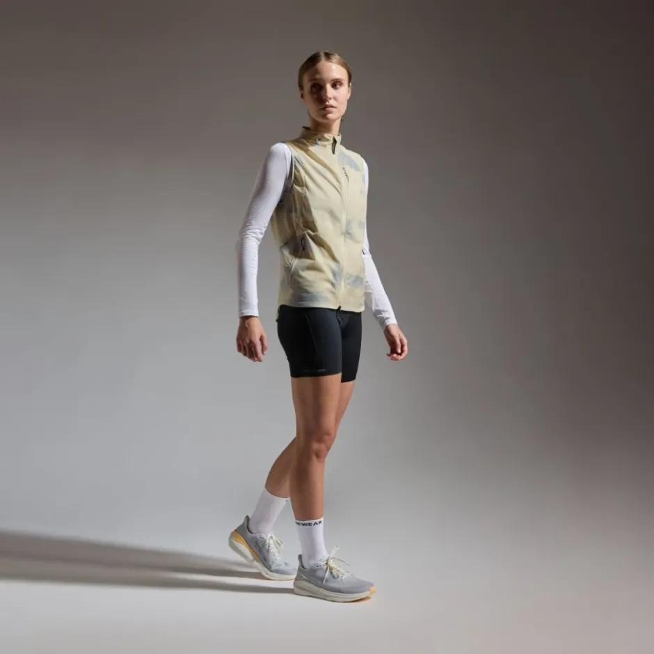 Jassen & Vesten < GOREWEAR Concurve Coud Windbreaker Vet Vrouwen - oaic_tech beige / ab gray BGBF