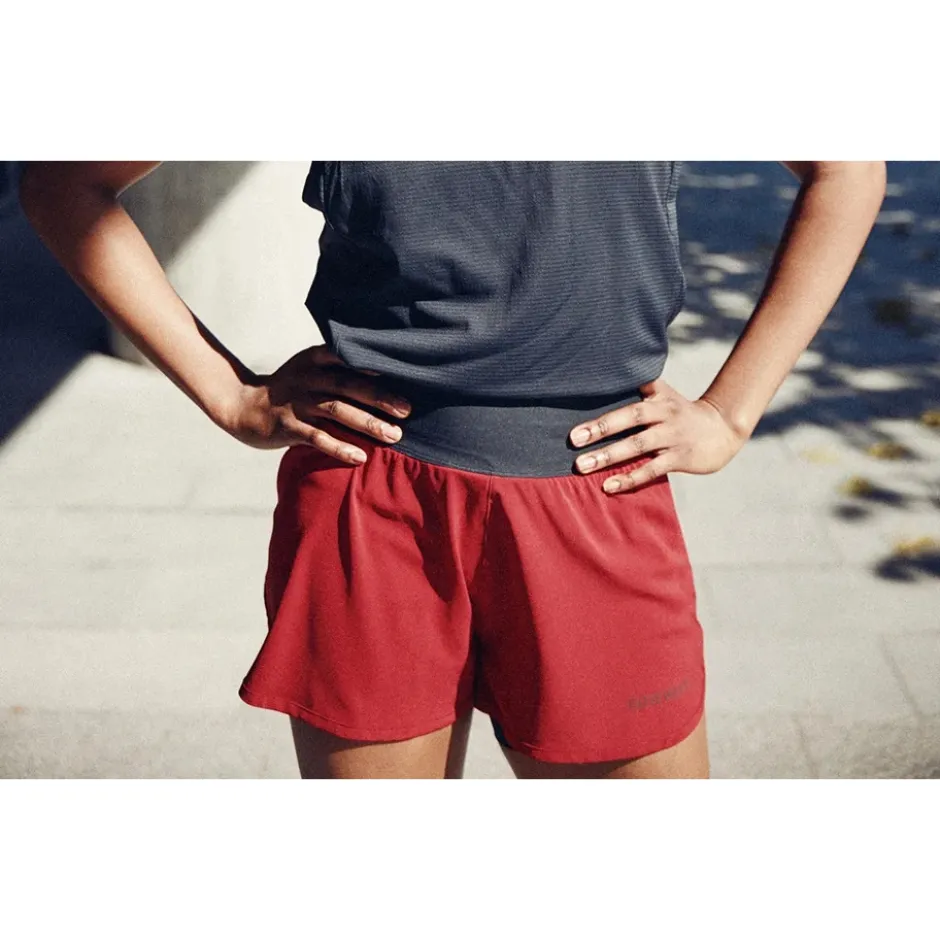 Broeken < GOREWEAR Concurve 2in1 Short Dames - utility red/black DA99