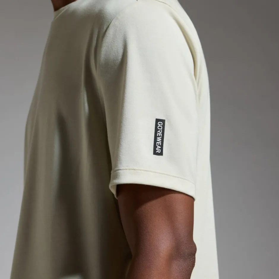 T-Shirts En Tops|T-Shirts & Tops < GOREWEAR Training t-hirt voor heren - tech beige BG00