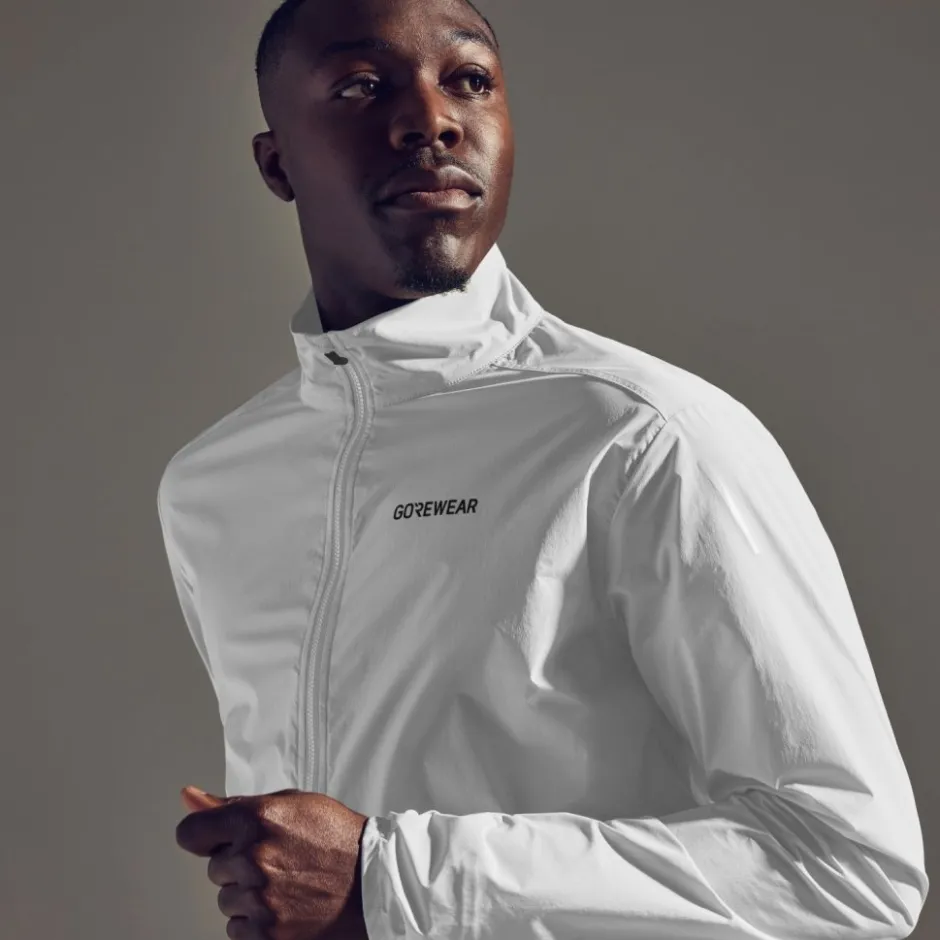 Jassen & Vesten < GOREWEAR Concurve Windbreaker Heren - white 0100