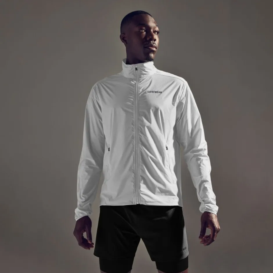 Jassen & Vesten < GOREWEAR Concurve Windbreaker Heren - white 0100