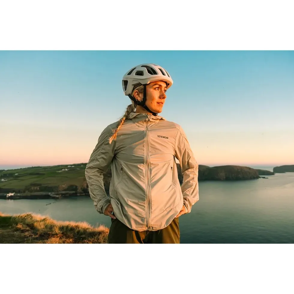 GOREWEAR FERNFLOW Windbreaker met Capuchon Dames - tech beige BG00