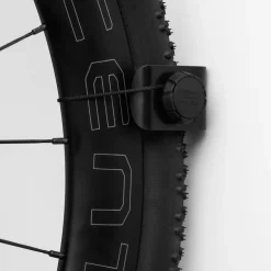 Muurbeugels < Hornit CLUG PRO HYBRID Muurbeugel (33-43mm / 1.3-1.7") - zwart