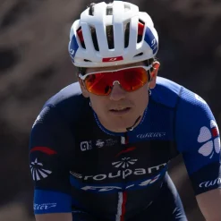 Julbo Finisher Evo Groupama-FDJ MIPS Helm - Wit / Blauw / Rood