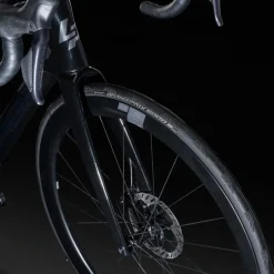 Aero Racefietsen < Lapierre XELIUS DRS 8.0 C2 - Carbon Racefiets - 2025 - zwart
