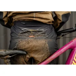 Body'S < Leatt HydraDri 5.0 Regenpak voor TB Uniex - zwart