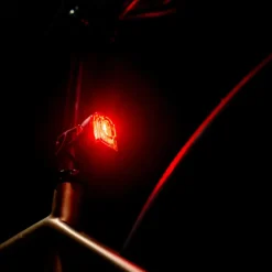 Verlichting|Achterlampen < Lezyne KTV DRIVE PRO+ Fietslamp Achteraan - zwart