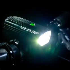 Lezyne Mega Drive 2400+ Fietslamp Vooraan - zwart