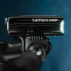 Lezyne Mega Drive 2400+ Fietslamp Vooraan - zwart
