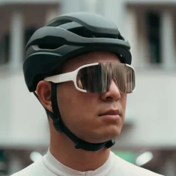Lumos Ultra Fly MIPS Helm + Firefly Helmlicht - Phantom White