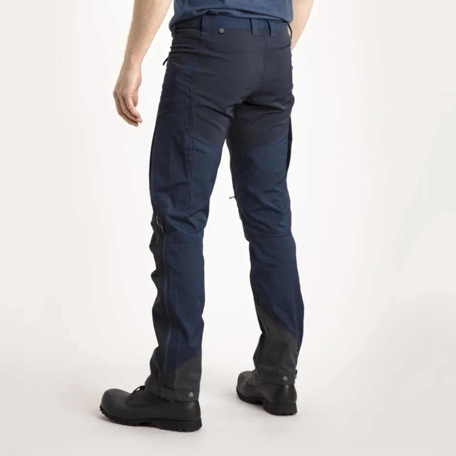 Broeken & Rokken < Lundhags Makke Wandelbroek Heren - Kort - Light Navy/Deep Blue 671