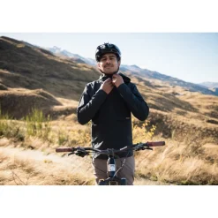 Regenjassen|Mtb-Jacks < 7Mesh Cache Anorak Heren - Zwart