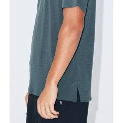 T-Shirts En Tops < Mons Royale Aero Utraight erino T-hirt voor heren - dark cypre