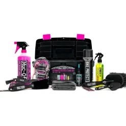 Muc-Off Bicycle Ultimate Cleaning Kit - black/pink