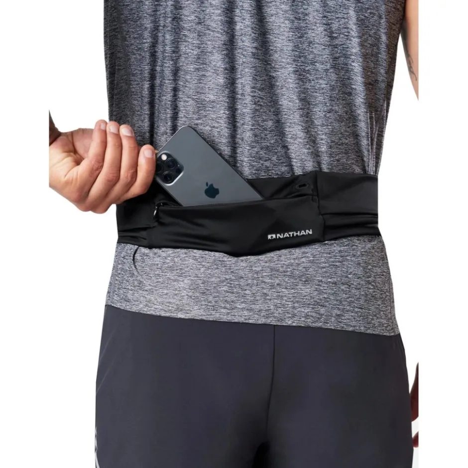 Tassen < Nathan Sports Adjustable Fit Zipster 2.0 Hüfttasche Heuptas - Zwart