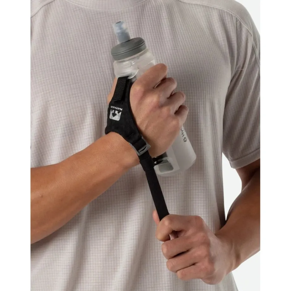 Bidons < Nathan Sports ExoShot Lite 14oz/414ml Handheld Bottle - black / reflective silver