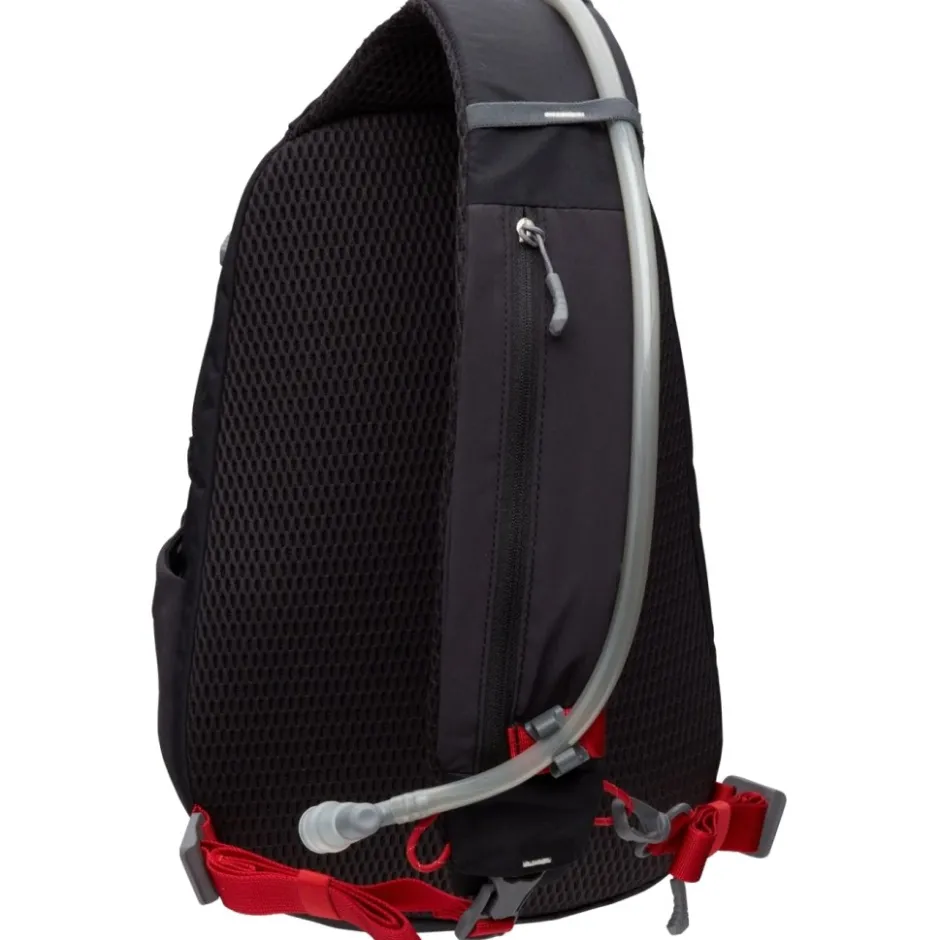 Rugzakken & Drinksystemen < Nathan Sports Run Sling 8L Hardlooprugzak - Black/Ribbon Red
