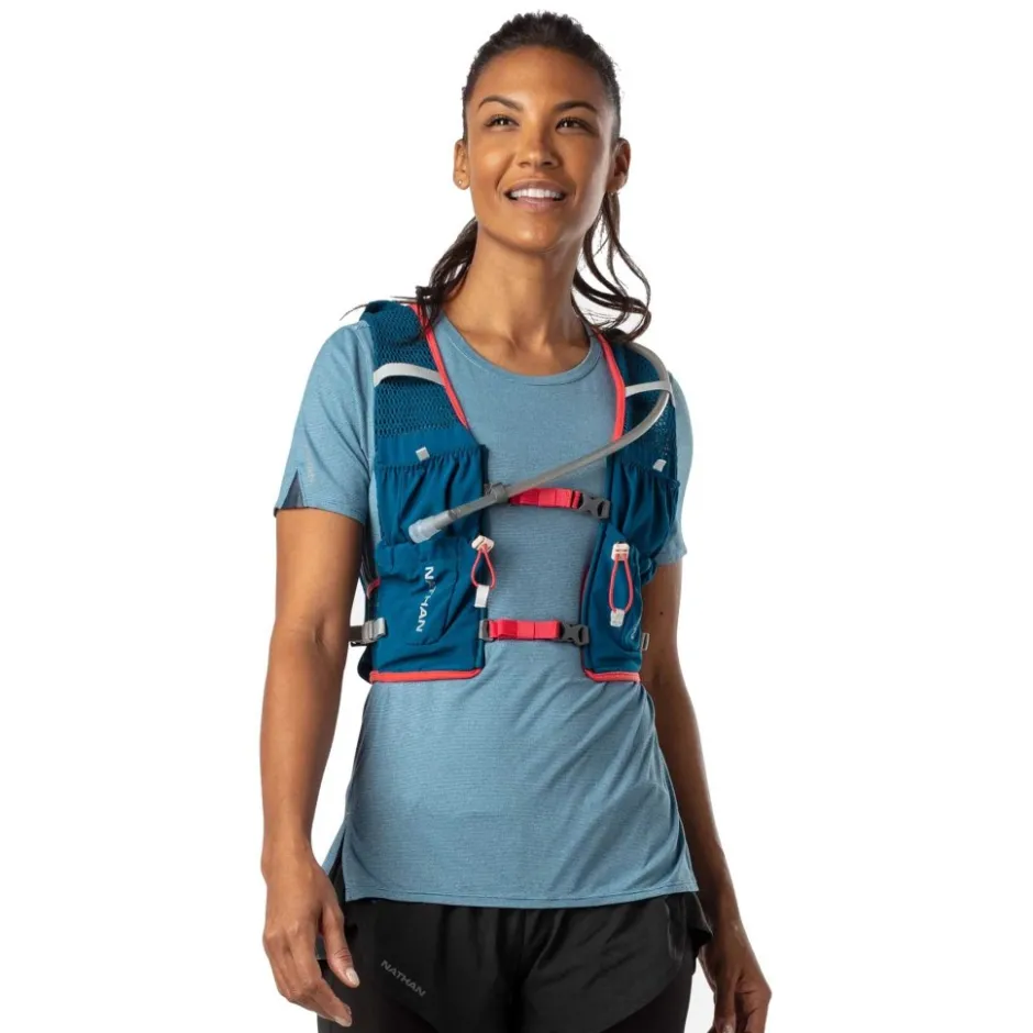 Rugzakken & Drinksystemen < Nathan Sports VaporAiress 2 Lite Women's Hydration Vest - 4L - marine blue / hibiscus