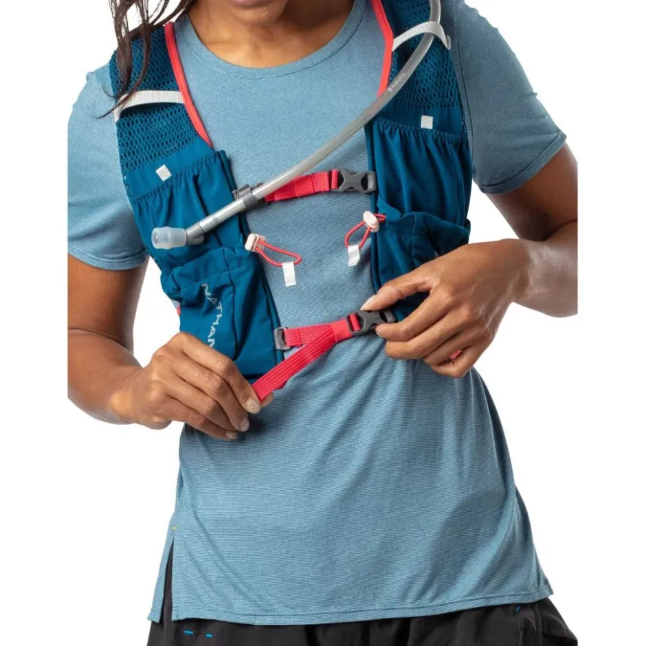 Rugzakken & Drinksystemen < Nathan Sports VaporAiress 2 Lite Women's Hydration Vest - 4L - marine blue / hibiscus